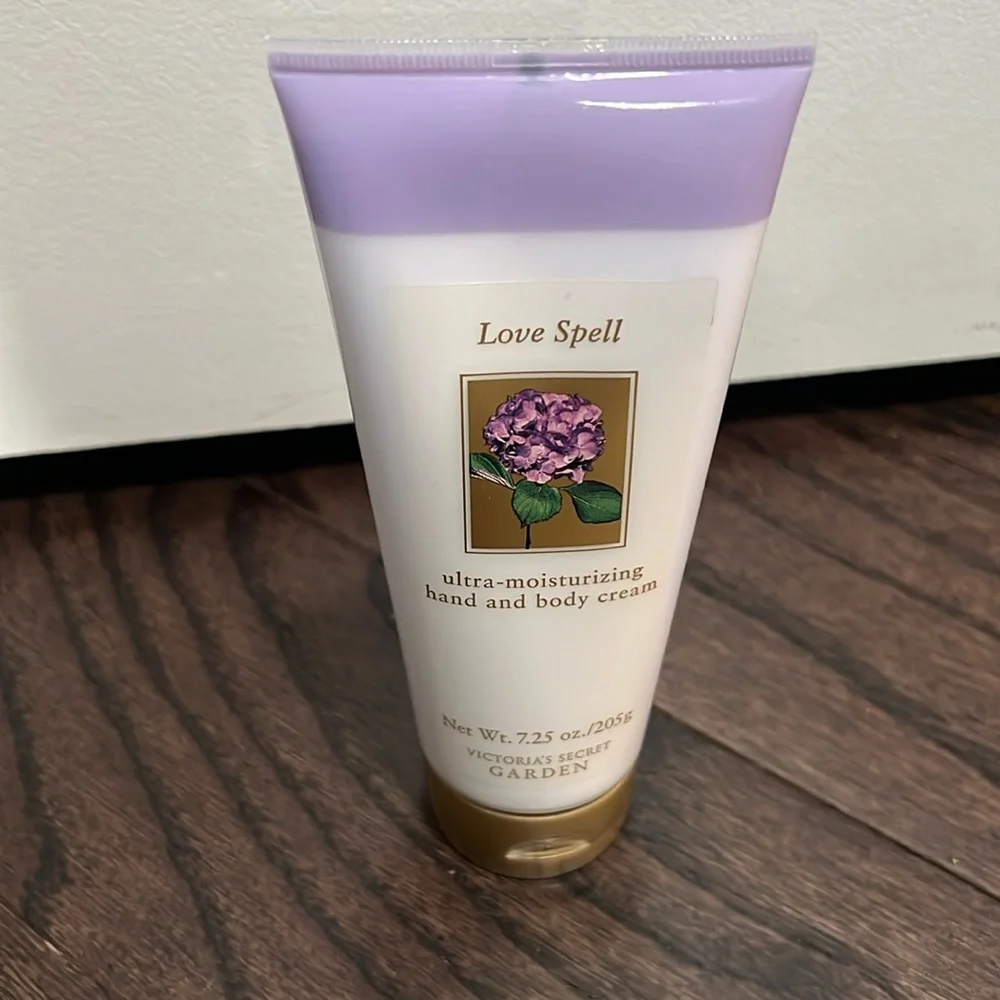 Victoria’s Secret Love spell ultra-moisturizing hand and body cream